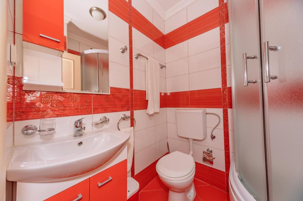 Ani Apartmani Dobra Voda Exteriör bild