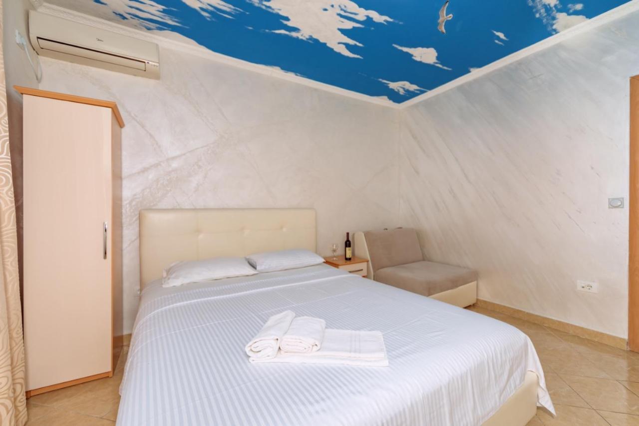 Ani Apartmani Dobra Voda Exteriör bild