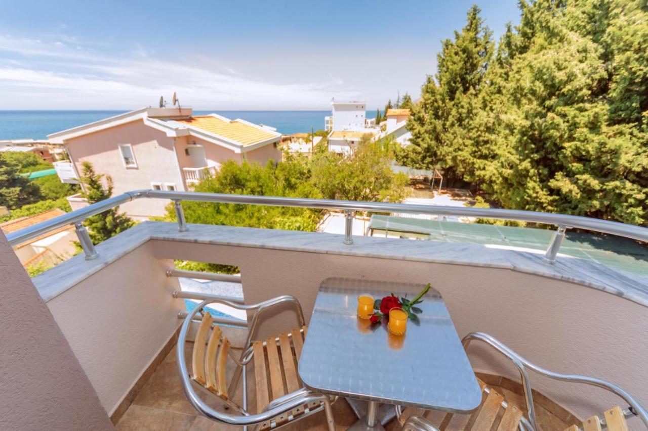 Ani Apartmani Dobra Voda Exteriör bild