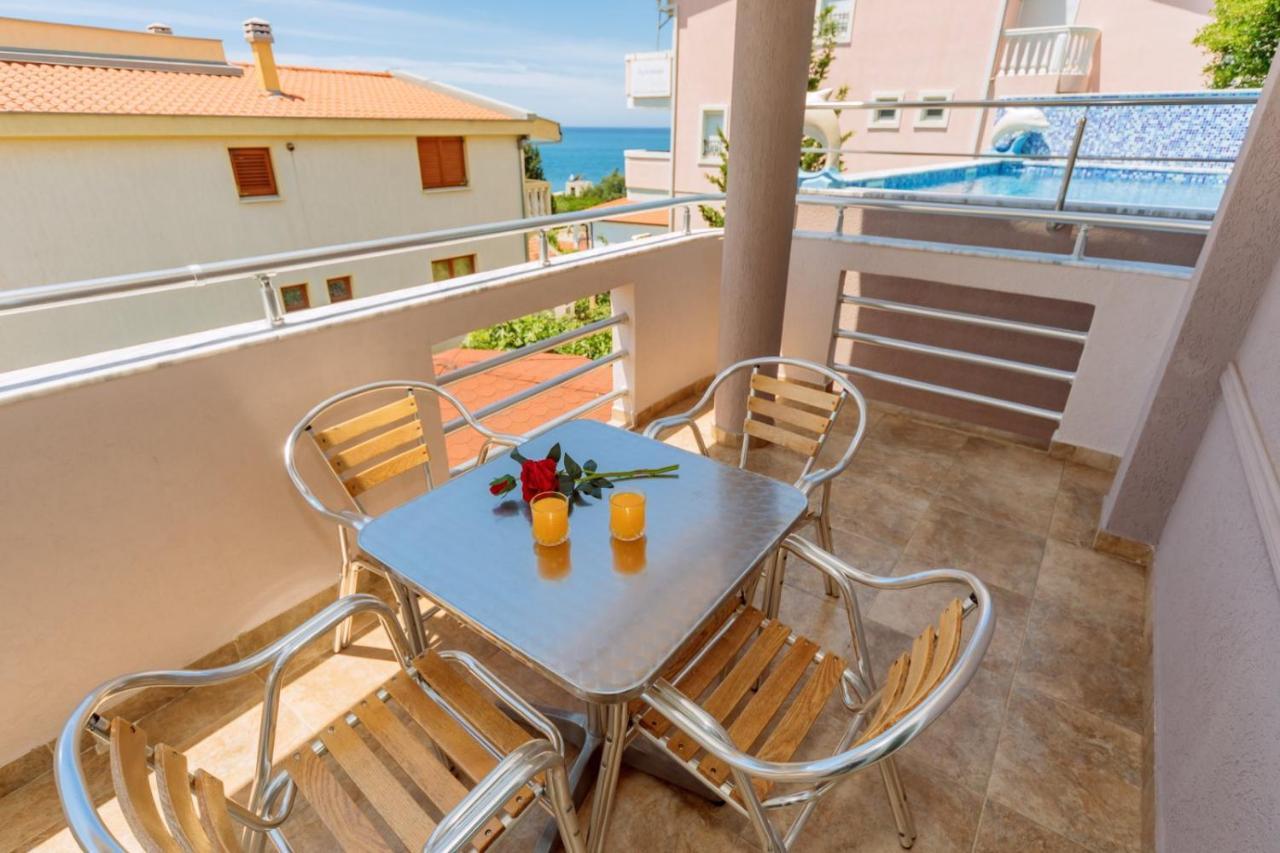 Ani Apartmani Dobra Voda Exteriör bild